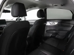 Kia  9