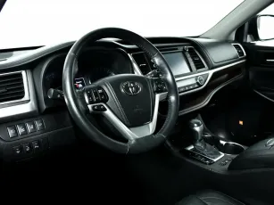 Toyota  10