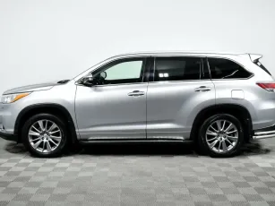 Toyota  3