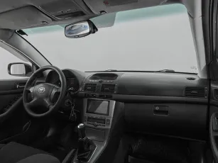 Toyota  9