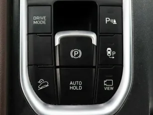 Hyundai  10