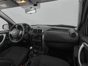 Nissan  7