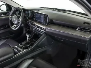 Kia  8