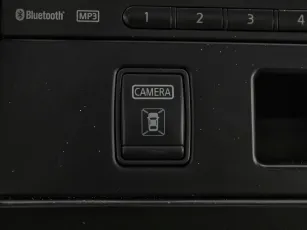 Nissan  19