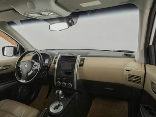 Nissan  9