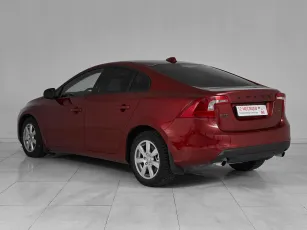 Volvo  4