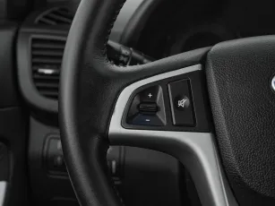 Hyundai  11