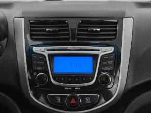 Hyundai  15