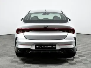 Kia  6