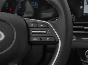 Hyundai  13