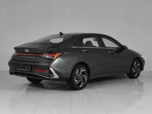Hyundai  6