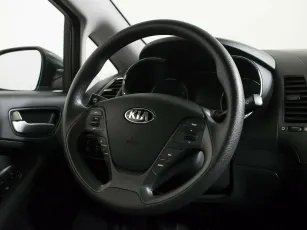Kia  12