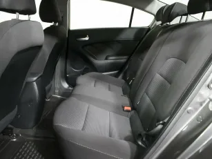 Kia  14