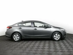 Kia  3