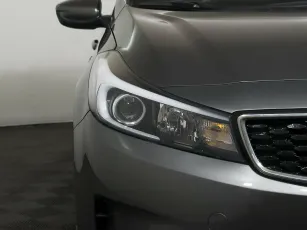 Kia  6