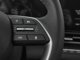 Hyundai  15