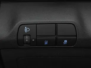 Hyundai  16