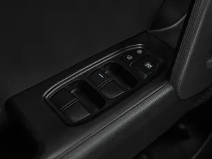 Hyundai  13