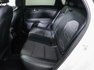 Kia  11