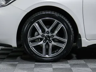 Kia  5