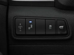 Hyundai  15
