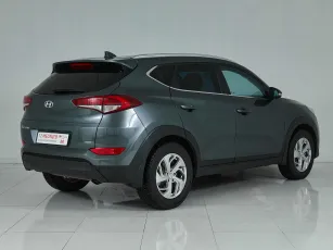 Hyundai  6