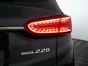 Hyundai  7