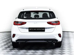 Kia  6