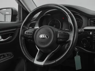 Kia  10