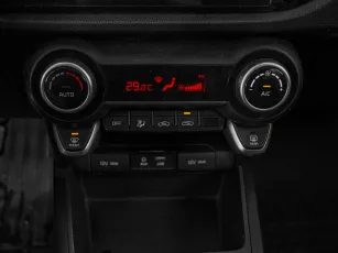 Kia  16