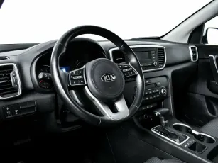 Kia  11