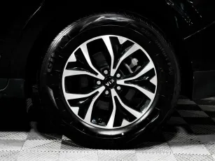 Kia  9