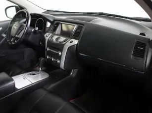 Nissan  5
