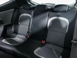 Kia  15