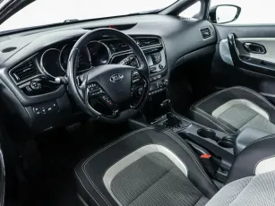 Kia  9