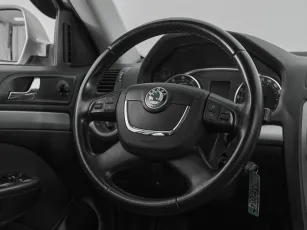 Skoda  10