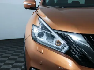 Nissan  7