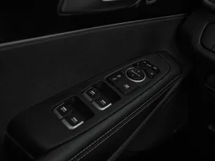 Kia  16