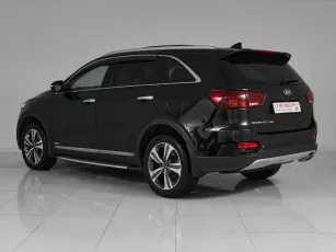 Kia  4