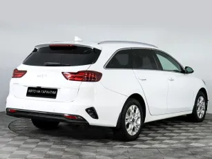 Kia  3