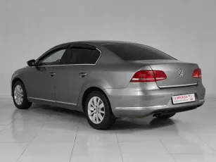 Volkswagen  4