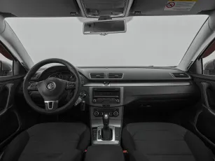 Volkswagen  8