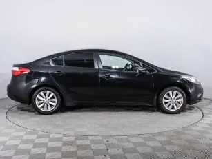 Kia  4