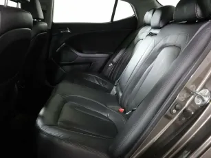Kia  10