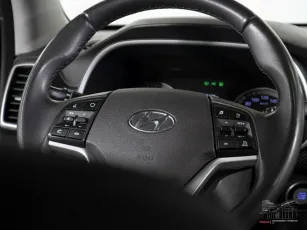 Hyundai  11