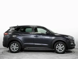 Hyundai  4