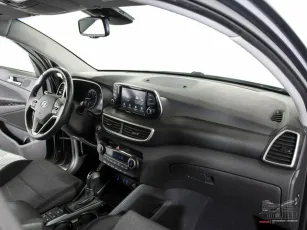 Hyundai  8