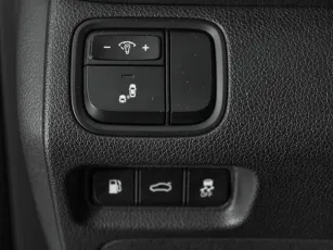 Kia  17