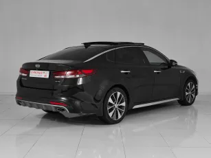 Kia  6