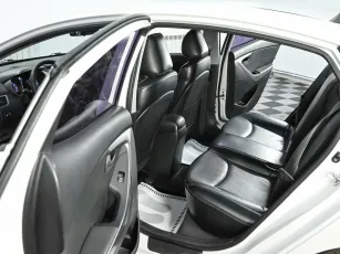 Hyundai  11
